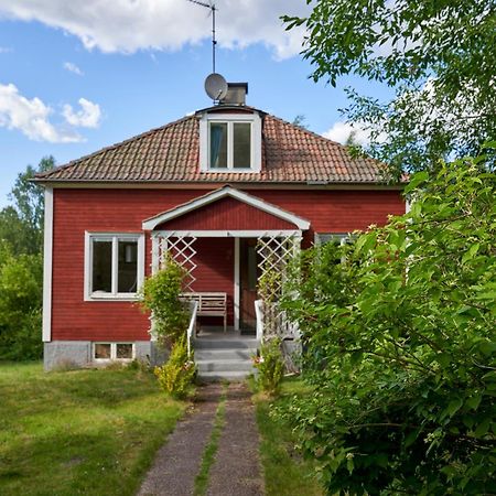 Red Haven Cottage Edsbruk Exterior photo